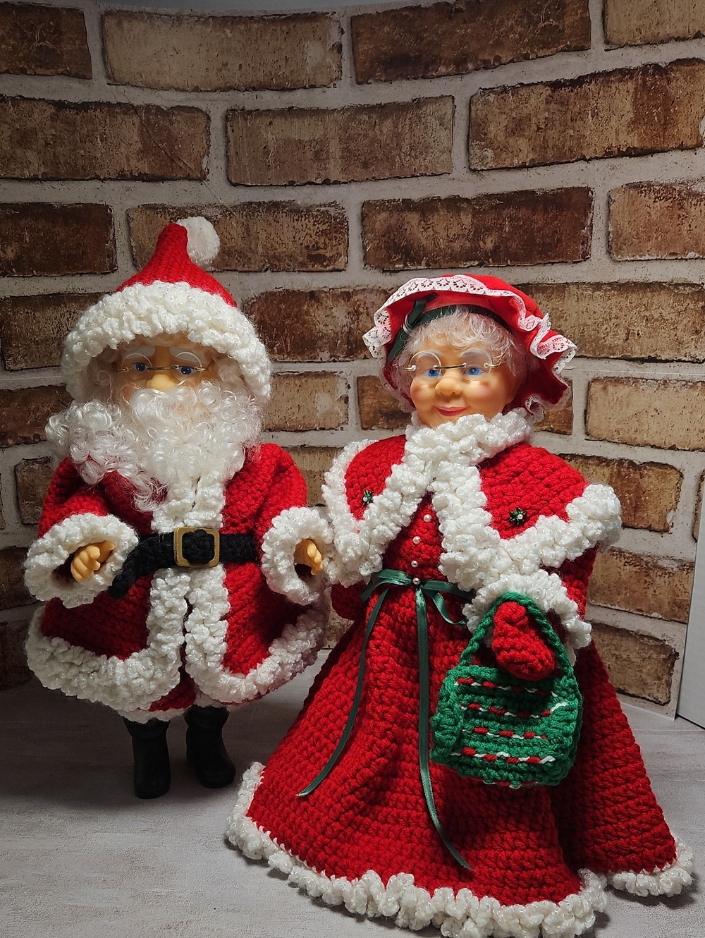 Vintage Hand Crocheted Santa & Mrs. Claus Doll Set 14" Holiday Decor Retro